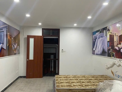 Bán nhà mặt phố kim đồng, giáp bát 58m 5t   vỉa hè - kinh doanh, ô tô tránh. giá chỉ 1x tỷ 2