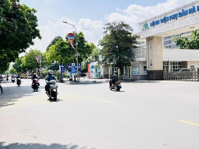 Chính chủ cho thuê MBKD mặt hồ hoàng càu 2999