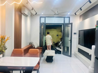 3 bước chân ra phố như đại lộ 4
