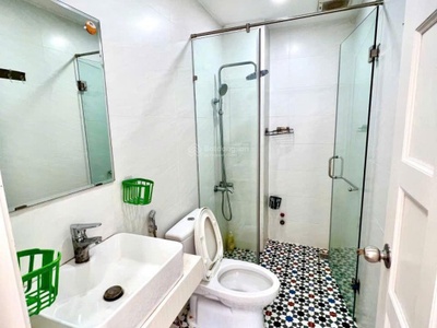 Chính chủ cho thuê MBKD mặt hồ hoàng càu 2908