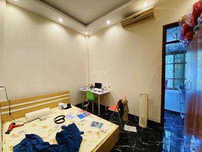 Chính chủ cho thuê MBKD mặt hồ hoàng càu 2950