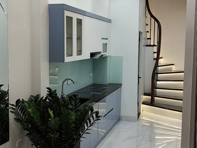 Chính chủ cho thuê MBKD mặt hồ hoàng càu 3039