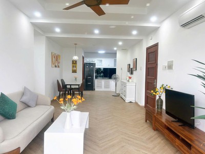 Chính chủ cho thuê MBKD mặt hồ hoàng càu 3574