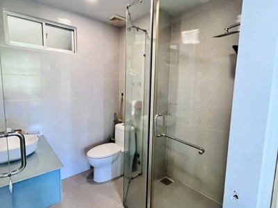 Chính chủ cho thuê MBKD mặt hồ hoàng càu 3261