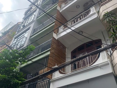 Trần quý kiên, phân lô, vỉa hè kinh doanh sầm uất, thoáng trước sau, mua là lãi 1