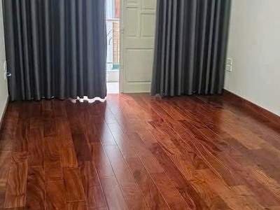 Trần quý kiên, phân lô, vỉa hè kinh doanh sầm uất, thoáng trước sau, mua là lãi 2