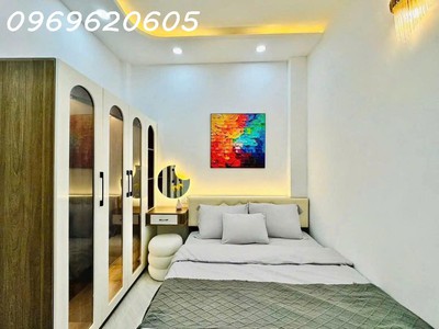 Chính chủ cho thuê MBKD mặt hồ hoàng càu 4281