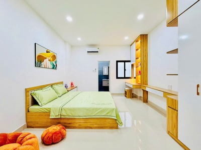 Chính chủ cho thuê MBKD mặt hồ hoàng càu 3379