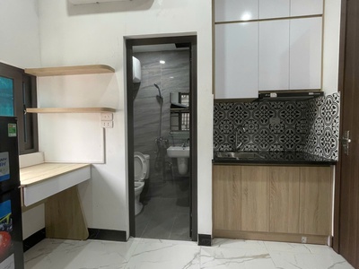 Chính chủ cho thuê MBKD mặt hồ hoàng càu 4093