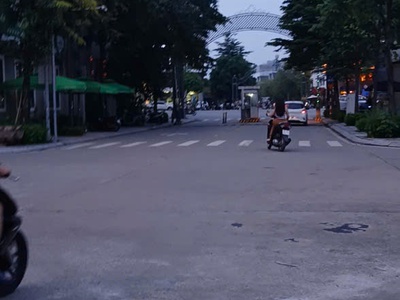 Chính chủ cho thuê MBKD mặt hồ hoàng càu 2983