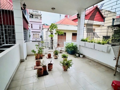 Chính chủ cho thuê MBKD mặt hồ hoàng càu 3095