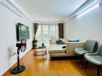 Chính chủ cho thuê MBKD mặt hồ hoàng càu 3264