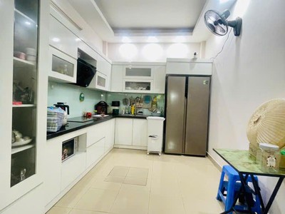 Chính chủ cho thuê MBKD mặt hồ hoàng càu 3265