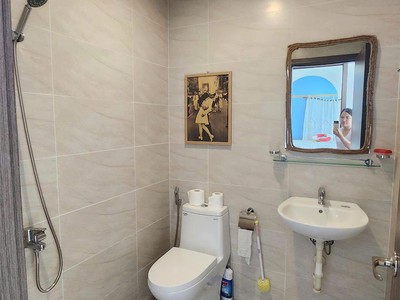 Chính chủ cho thuê MBKD mặt hồ hoàng càu 4039