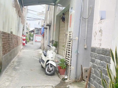 Nhà 2 tầng ở ngay, 28m2,ngay ql13 cầu ông dầu hiệp bình phước thủ đức 1
