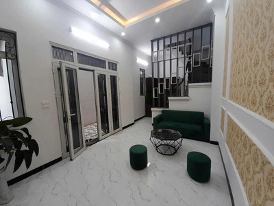 Chính chủ bán nhà lĩnh nam, 32mx4t, mt rộng. giá 6,2 tỷ 2