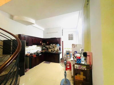 Bán nhà huỳnh văn nghệ, hẻm 4m sạch sẽ, 3 tầng, 4 phòng ngủ, chỉ 6 tỷ    thương lượng 2