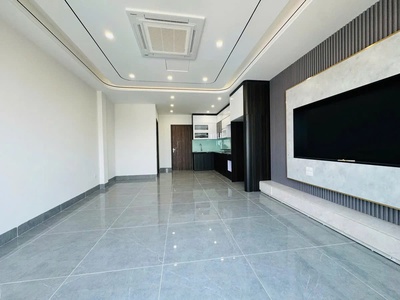 Nhà mới ô ngủ trong nhà 7 tầng thang máy ngọc thụy 11.2 tỷ long biên. 0