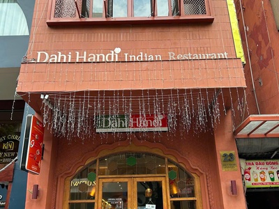 Bán nhà mặt tiền đông du quận 1 - 3 tầng - hđt: 135 triệu/tháng - giá 80 tỷ 0