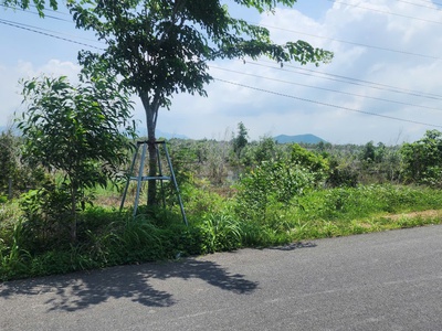 Bán 20.5m x 164m đất mặt tiền hùng vương - lagi chỉ 375tr/m ngang view biển 4