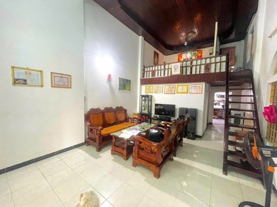 Chính chủ cho thuê MBKD mặt hồ hoàng càu 4229