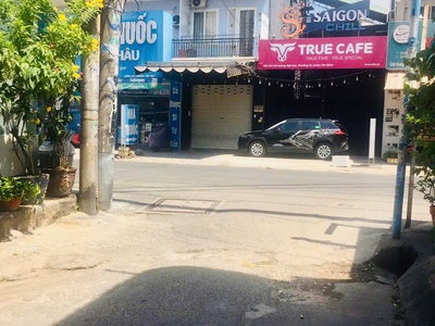 Bán nhà hoàng bật đạt, p.15, tân bình, hẻm ô tô đậu cửa, gần sân bay, nhà ga t3, chỉ 4 tỷ 8 nhỉnh 1
