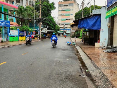 Ngang 8m hiếm, hxh, 4 tầng mới đẹp, 2 sân thượng thoáng mát, mua ở / kd tốt 4