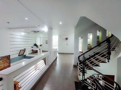 Ngang 8m hiếm, hxh, 4 tầng mới đẹp, 2 sân thượng thoáng mát, mua ở / kd tốt 2