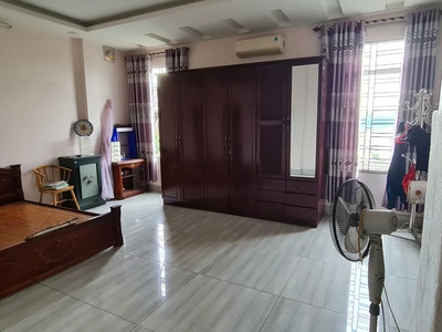 Bán nhà 3 tầng phố Tôn Thất Tùng, Liên Bảo, Vĩnh Yên, Vĩnh Phúc. Giá chỉ 11 tỷ 2