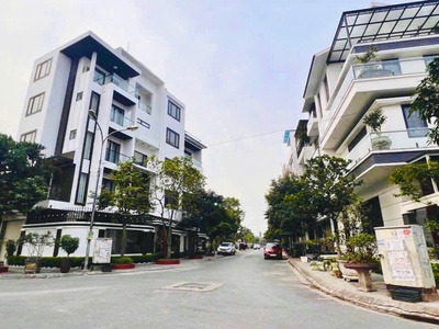 Bán đất lô góc 2 mặt tiền ngay Quận ủy Hồng Bàng, Hải Phòng   106m    Giá chỉ 85 triệu/m 3