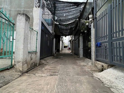 Bán gấp nhà Tân Biên góc 2 mặt tiền, gần chợ trường khu công nghiệp 0