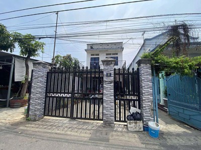 Bán nhà 100m2 mặt tiền kinh doanh đa ngành nghhè,giá đầu tư 1