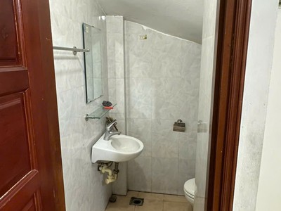 Bán nhà ngọc thụy - 5 tầng đẹp - ở ngay - oto đỗ cổng 3