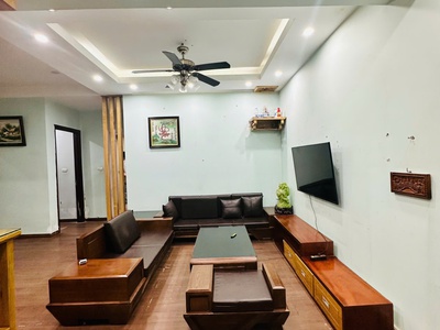 Chính chủ cho thuê MBKD mặt hồ hoàng càu 5016