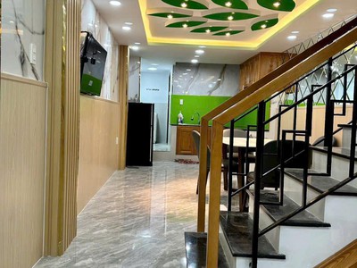Chính chủ cho thuê MBKD mặt hồ hoàng càu 4402
