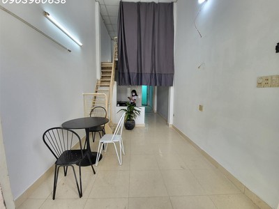 Chính chủ cho thuê MBKD mặt hồ hoàng càu 4478