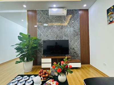 Chính chủ cho thuê MBKD mặt hồ hoàng càu 4986