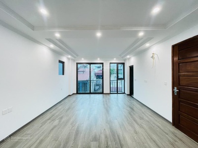 Chính chủ cho thuê MBKD mặt hồ hoàng càu 4634