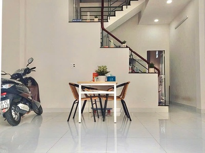 Chính chủ cho thuê MBKD mặt hồ hoàng càu 4787