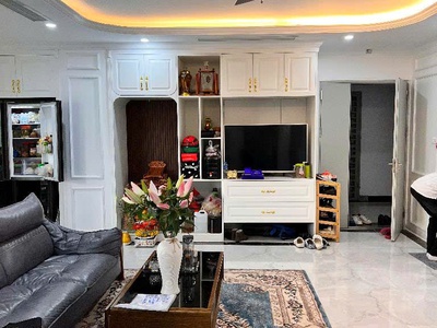 Chính chủ cho thuê MBKD mặt hồ hoàng càu 4751