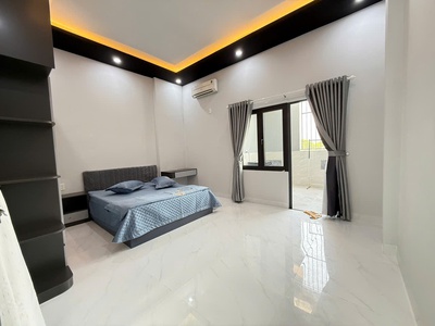 Bán siêu phẩm nhà 3 tầng đường hoà phú - khu e kim long 2