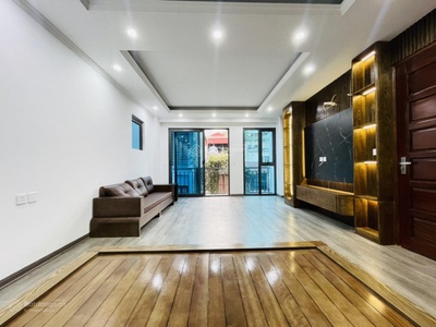 Chính chủ cho thuê MBKD mặt hồ hoàng càu 4630