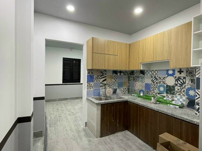 Chính chủ cho thuê MBKD mặt hồ hoàng càu 4618