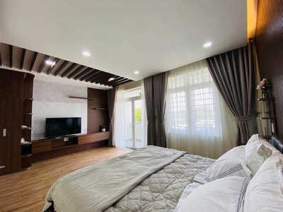Bán nhà hiệp phú - thủ đức   150m    đường 12m   thích hợp ở hoặc làm văn phòng. 4