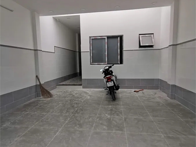 Chính chủ cho thuê MBKD mặt hồ hoàng càu 4808