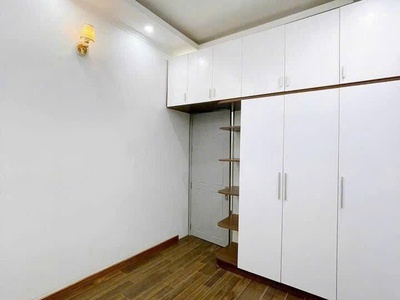 Giá thuê 5 triệu 1tháng - nhà lầu 2 mặt tiền hẻm 48 nguyễn trãi - cần thơ 4