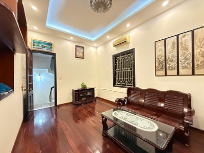 Chính chủ cho thuê MBKD mặt hồ hoàng càu 5371