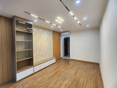  nhà 5 tầng sát đh công nghiệp   chỉ 4,7 tỷ  hiếm trong tầm giá  3