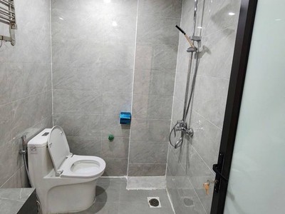  nhà 5 tầng sát đh công nghiệp   chỉ 4,7 tỷ  hiếm trong tầm giá  4