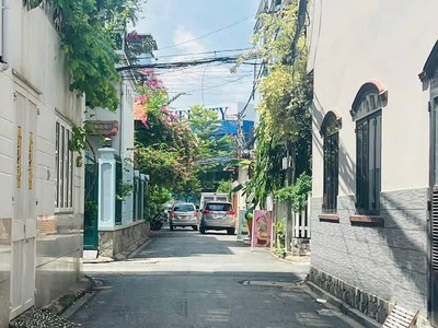  nhà rẻ như cho - trạm trôi   4 tầng chắc chắn   giá chỉ 3,75 tỷ   1